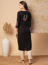 Women's Black Daily Knee Length Three Quarter Sleeves Kurta