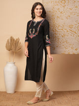 Women's Black Daily Knee Length Three Quarter Sleeves Kurta