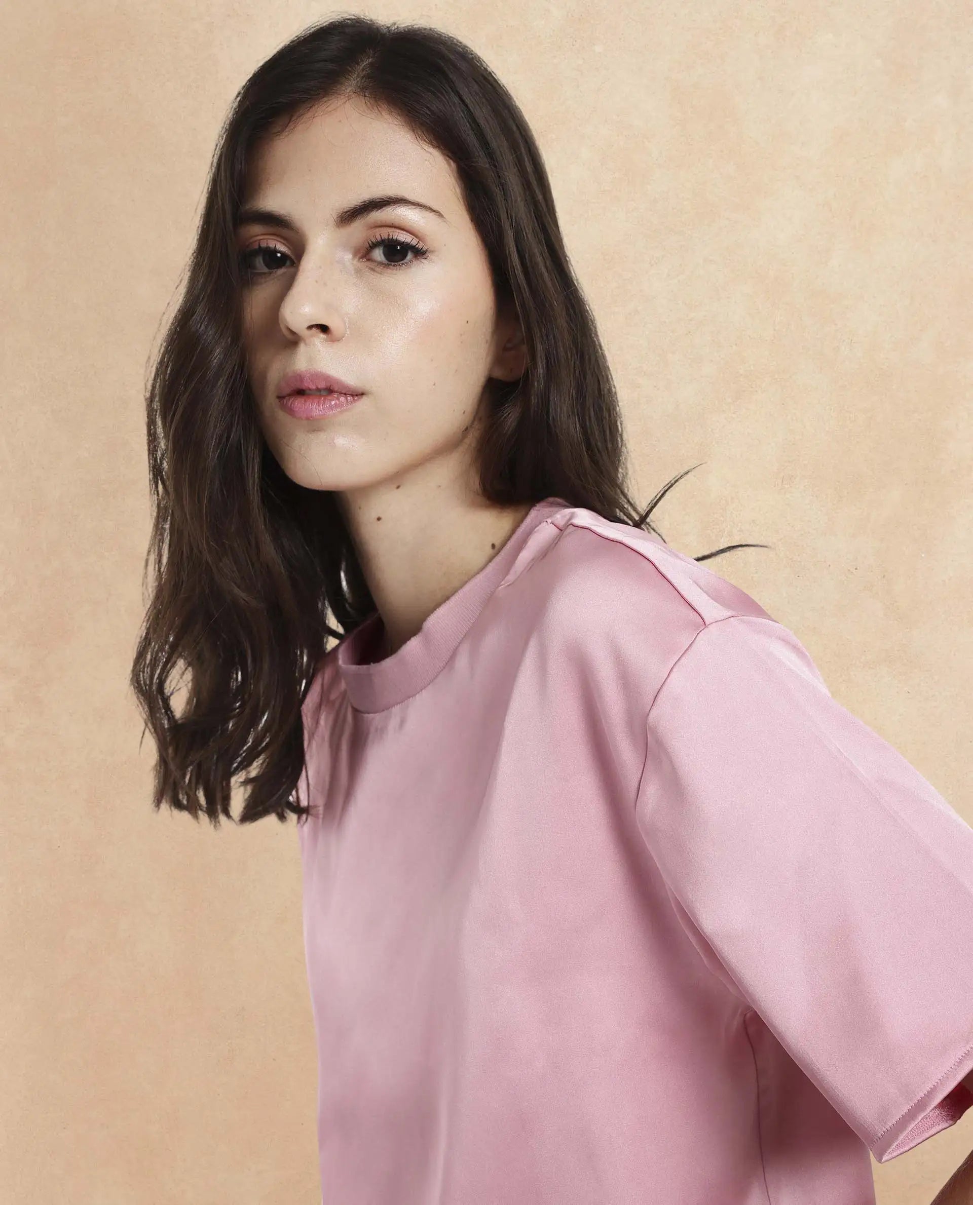 Women's Karuno Pink Short Sleeve Ribbed Collar Boxy Fit Plain Top