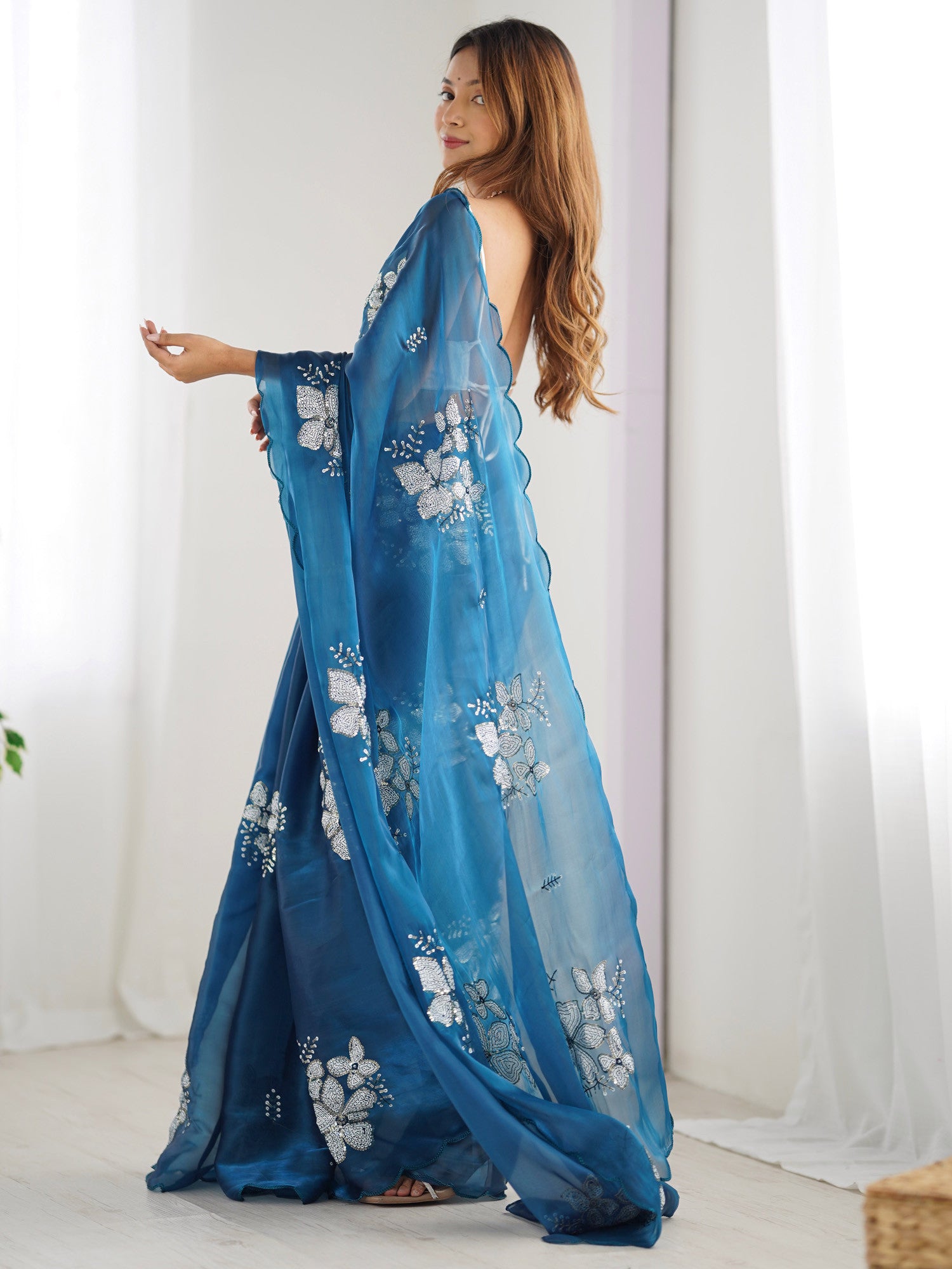Women's Organza Blue Embellished Designer Saree with Blouse Piece