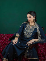 Women's Green Embroidered Straight Kurta Trouser with Dupatta Set