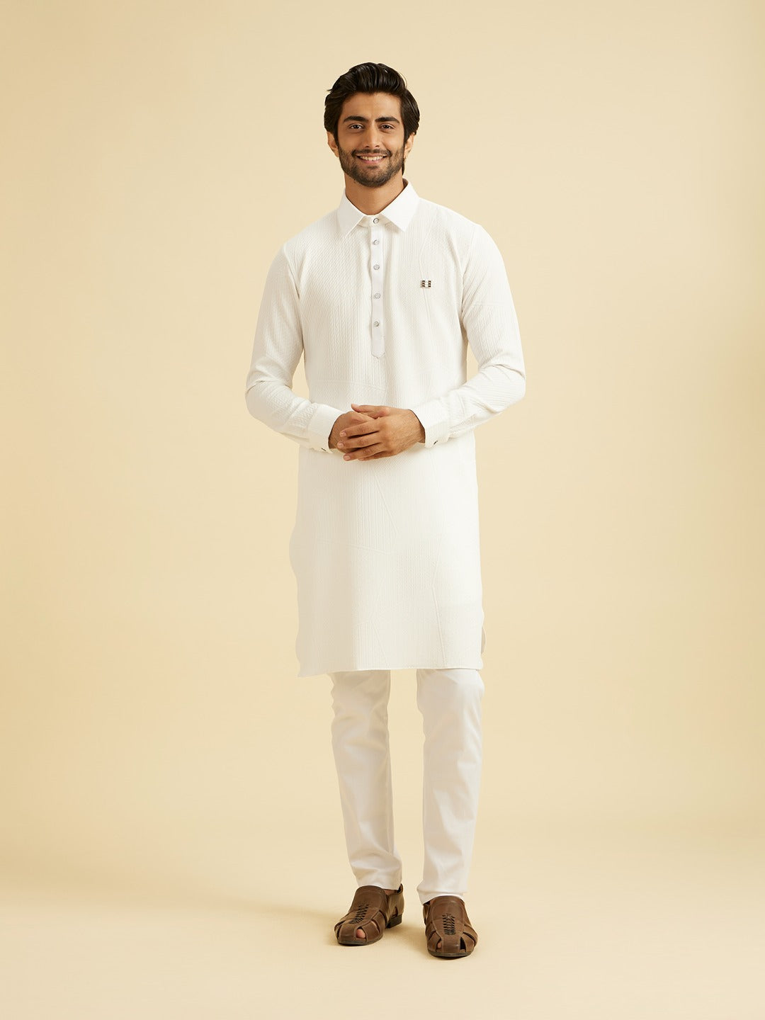 Men's White Ethnic Regular Fit Solid Full Sleeves Kurta