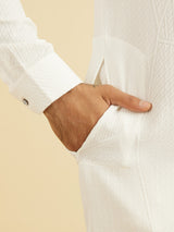 Men's White Ethnic Regular Fit Solid Full Sleeves Kurta