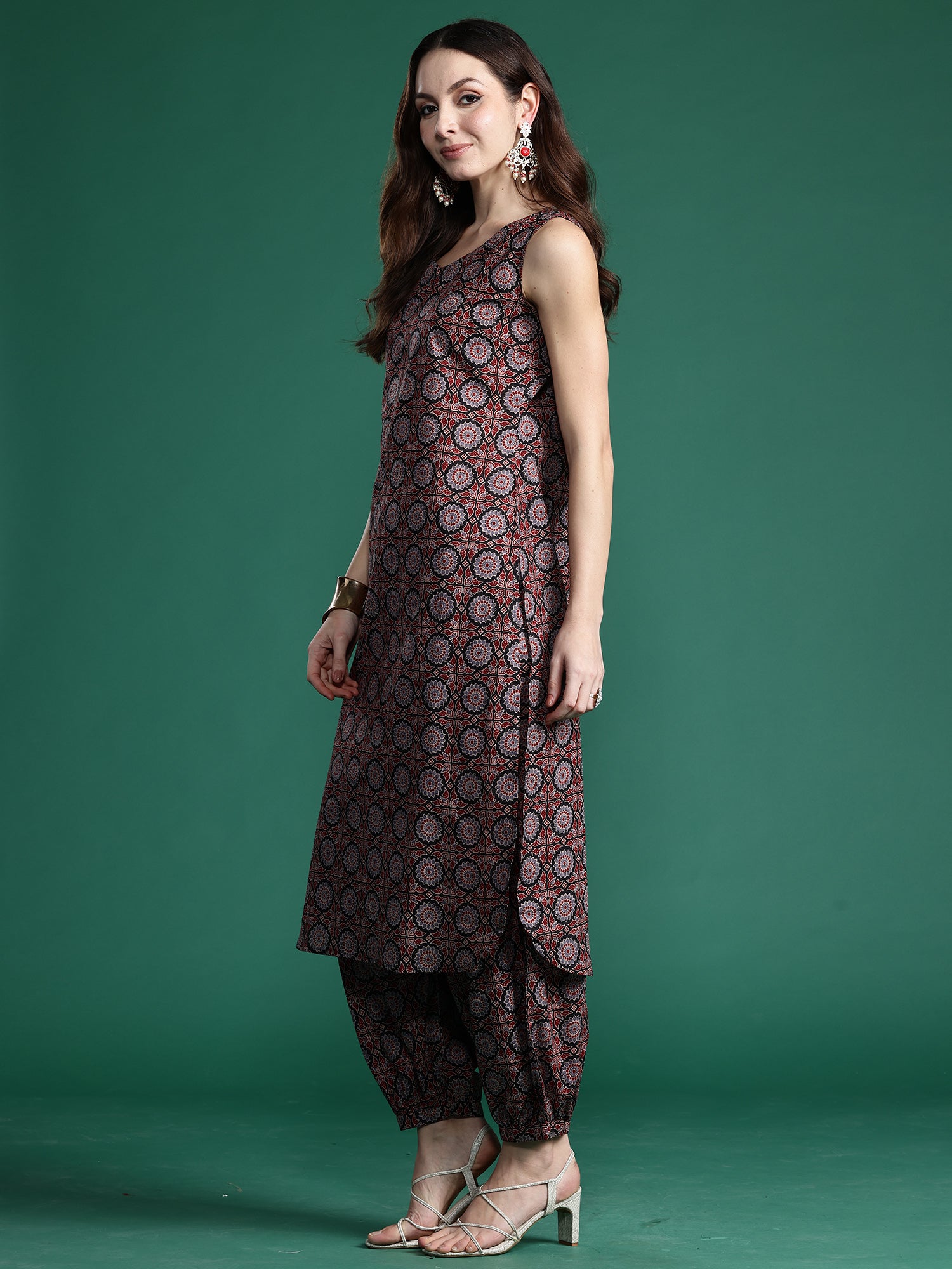 Women's Brown Printed Straight Kurta Trouser Set