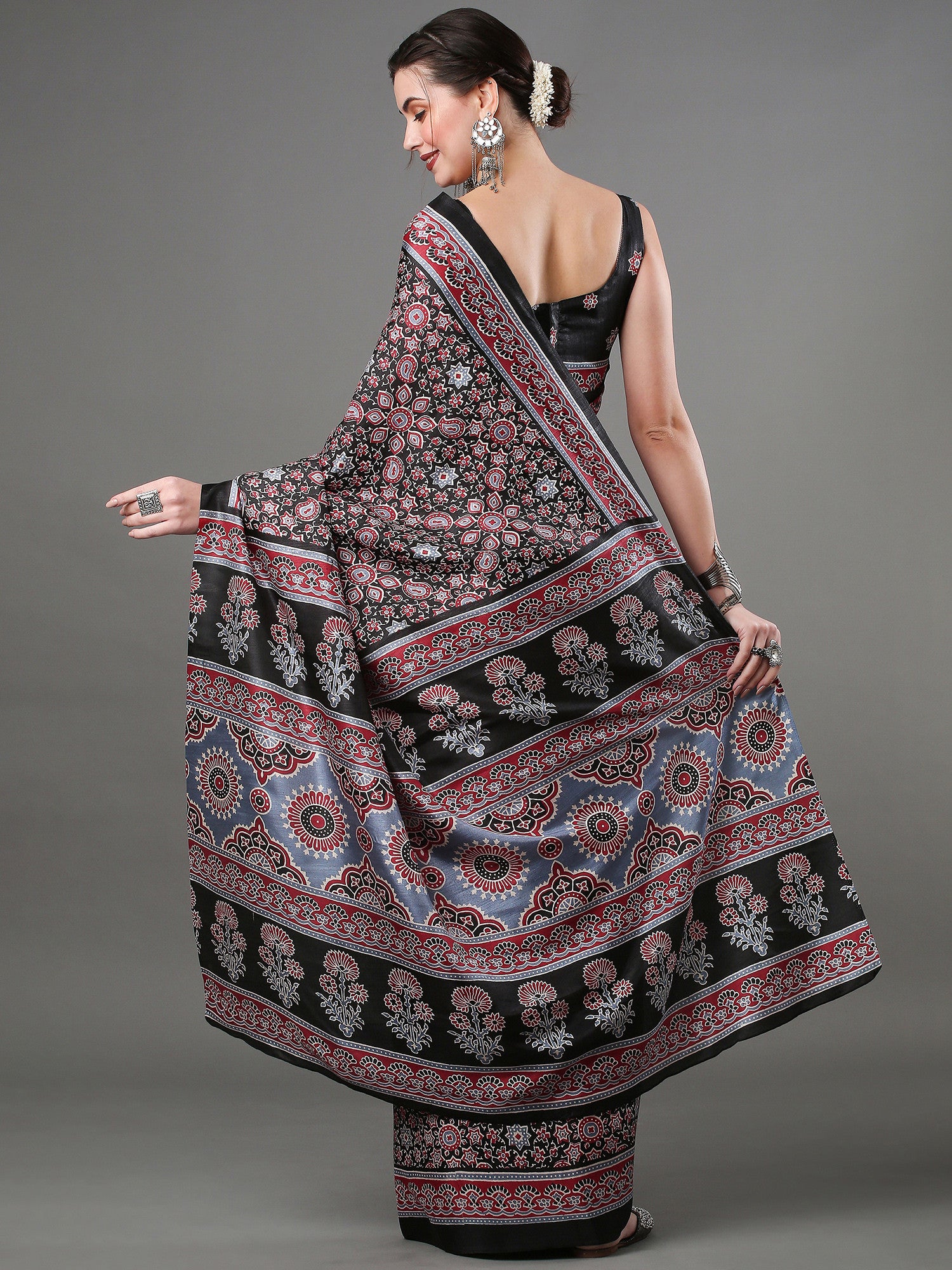 Women's Dola Silk Black Digital Print Designer Saree with Blouse Piece