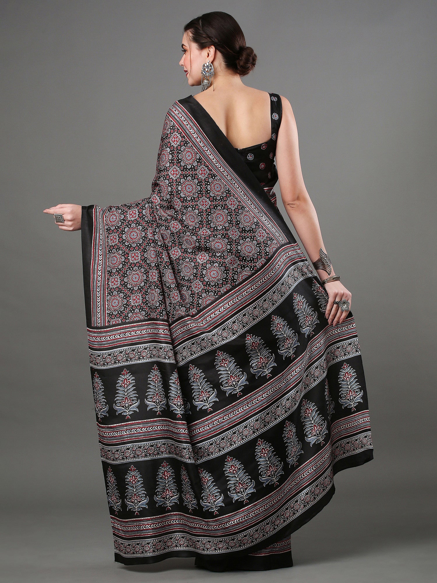 Women's Dola Silk Black Digital Print Designer Saree with Blouse Piece