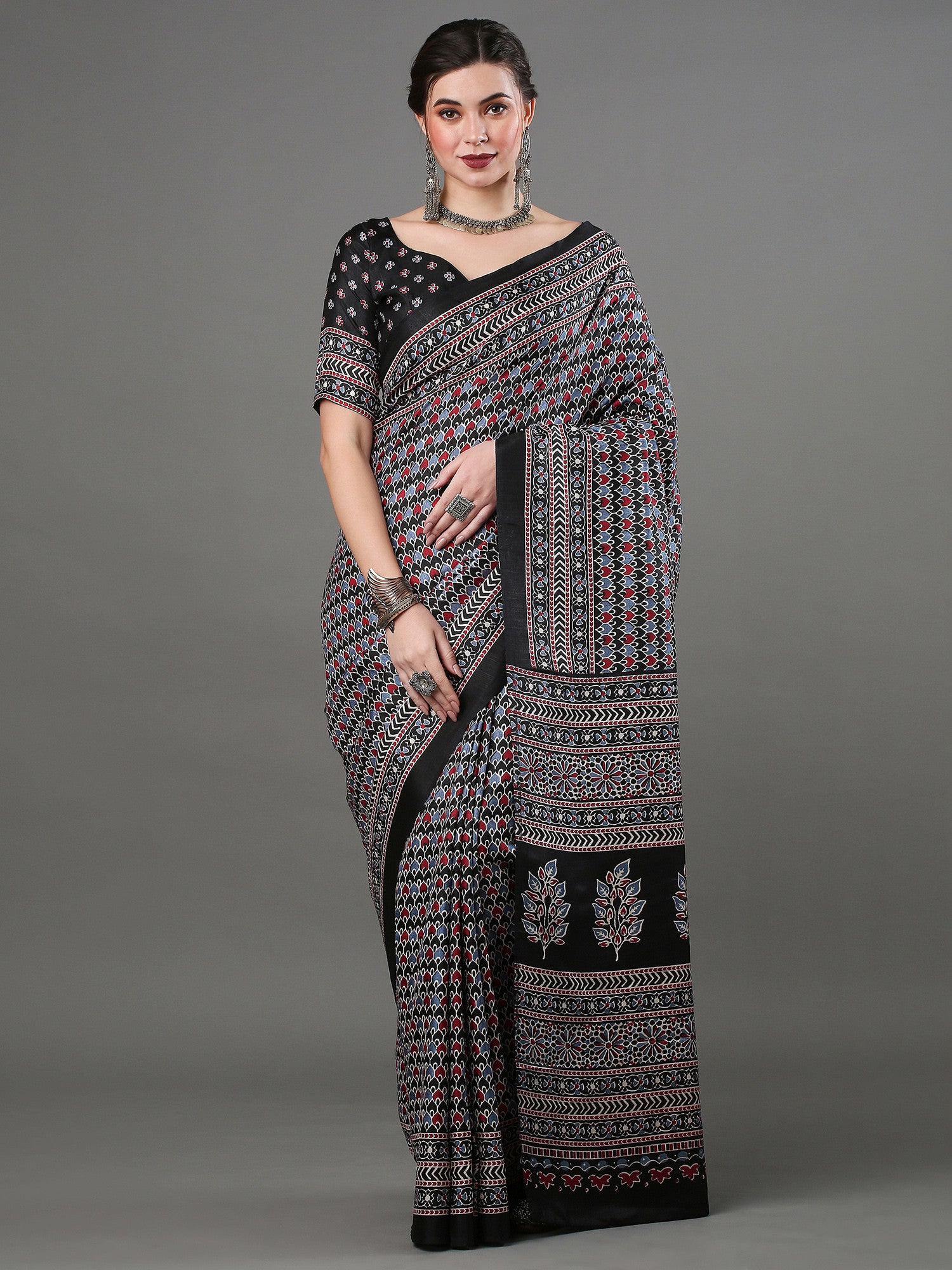 Women's Dola Silk Black Digital Print Designer Saree with Blouse Piece