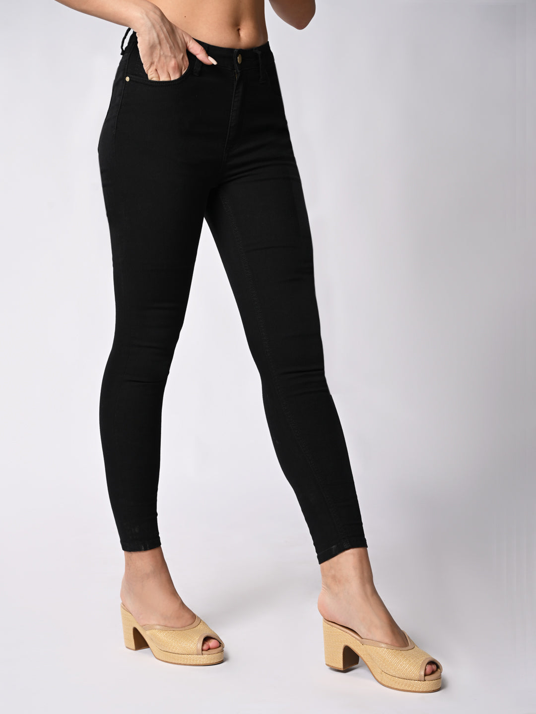 Women's Black Skinny Stretchable Jeans