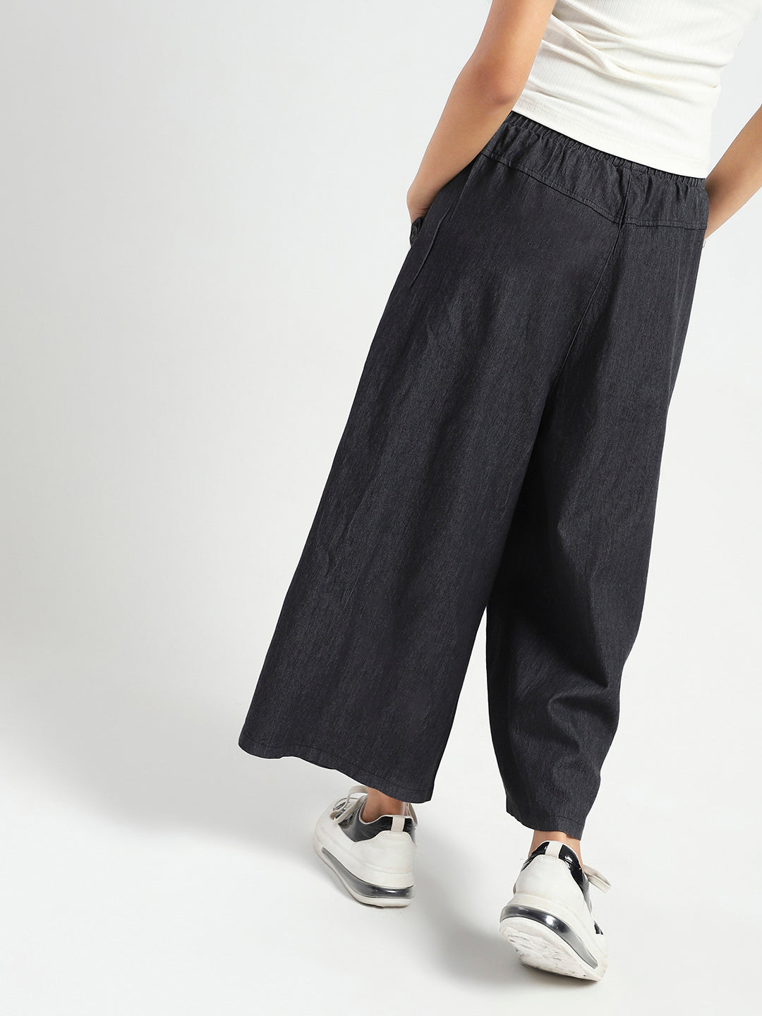 Women's Black Casual High Rise Baggy Denim Pant