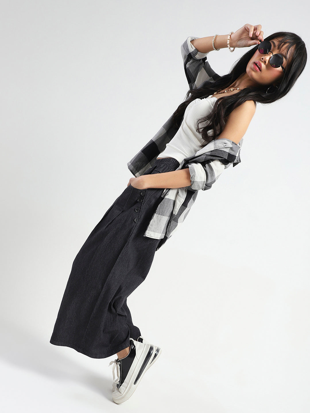 Women's Black Casual High Rise Baggy Denim Pant