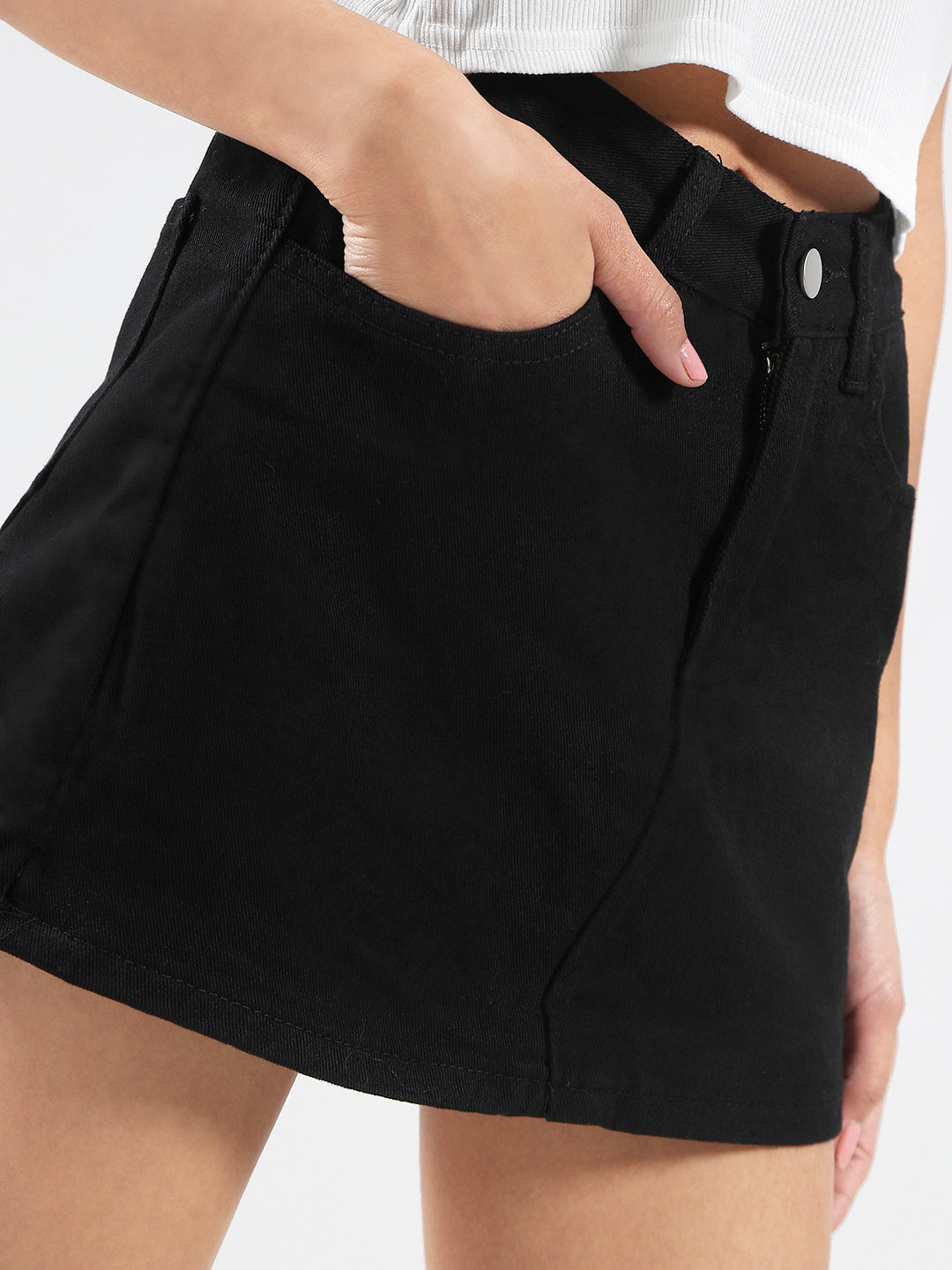 Women's Black Casual Solid Mini Skirt