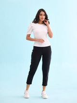 Women's Solid Black Mid Rise Cropped Jegging