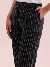 Women's Ikat Black Printed Pencil Pant