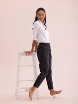Women's Ikat Black Printed Pencil Pant