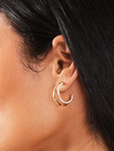 Women's Wavy Resin Hoop Earrings