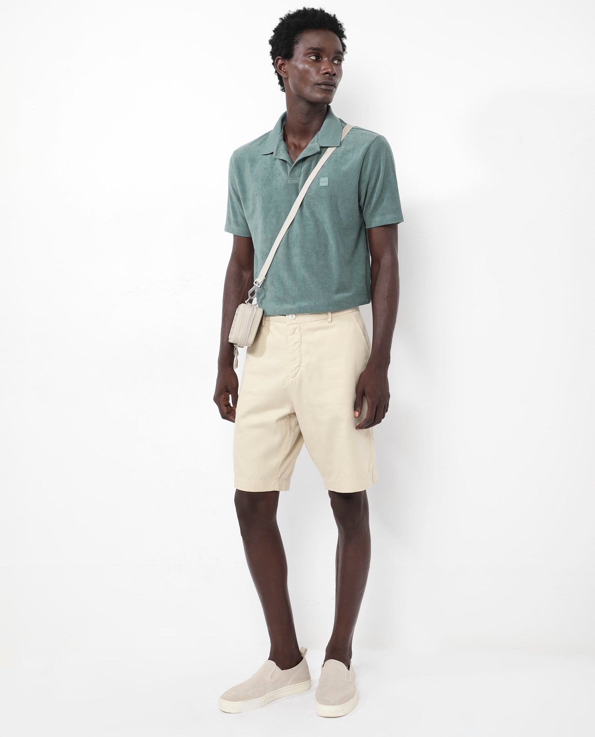Men's Green Casual Regular Fit Solid Half Sleeves Polo Tshirt