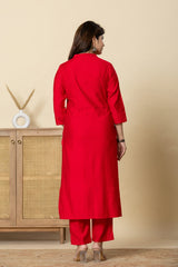 Women's Red Fusion Regular Fit Embroidered Three Quarter Sleeves Kurtas Sets