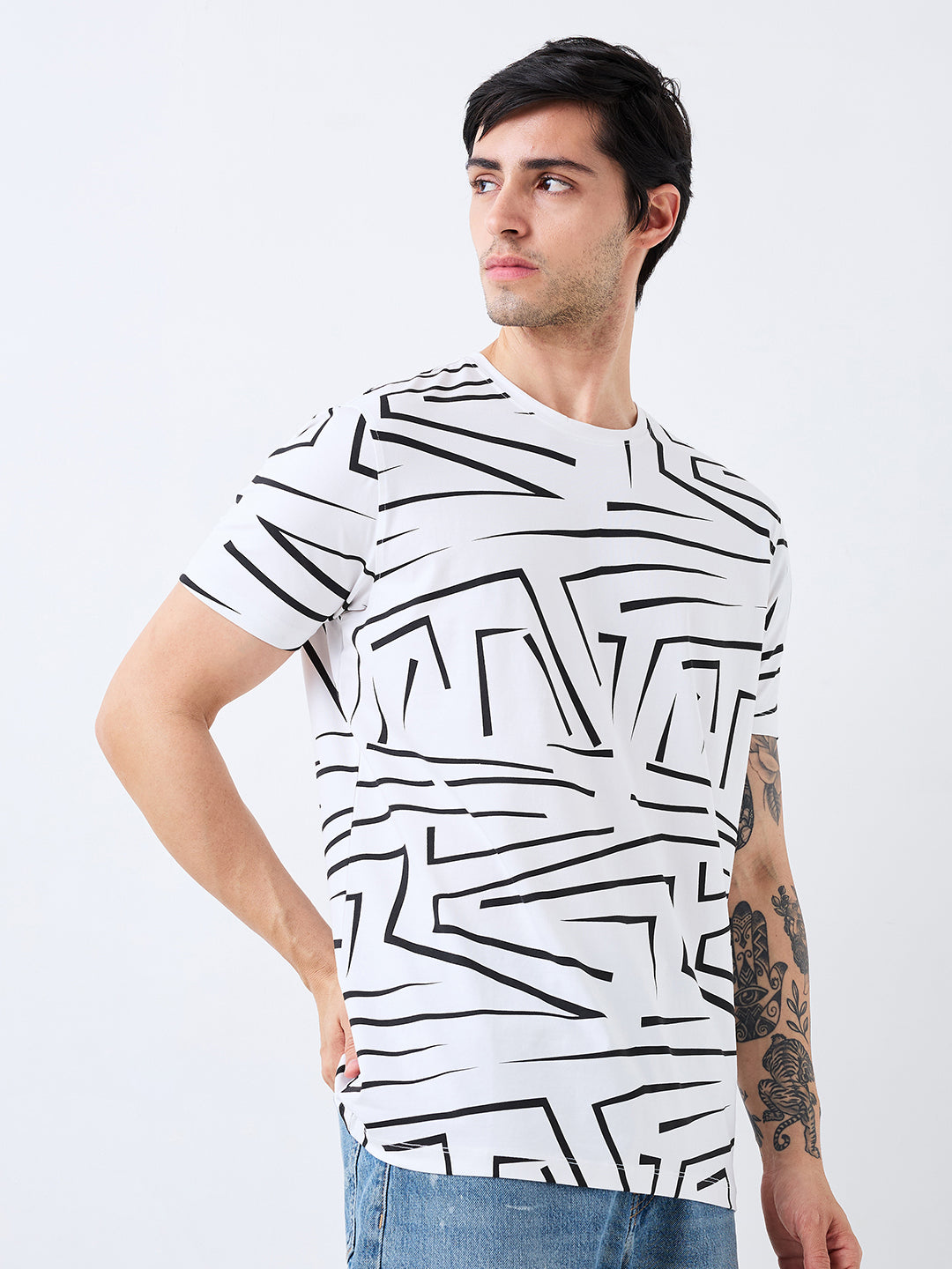 Men's White Casual Slim Fit Printed Tshirt