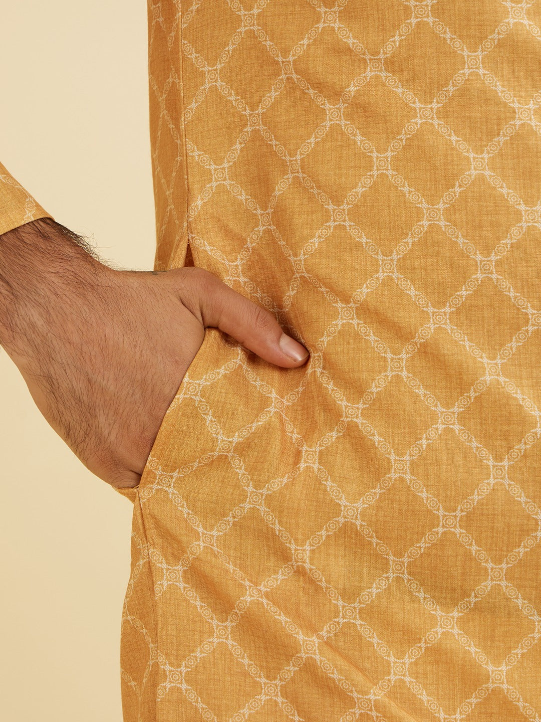 Men's Yellow Ethnic Regular Fit Solid Full Sleeves Kurta