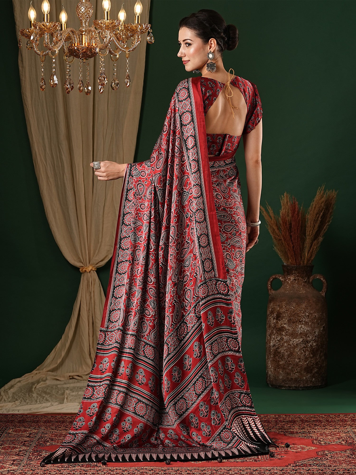 Women's Crepe Red Printed Designer Saree with Blouse Piece