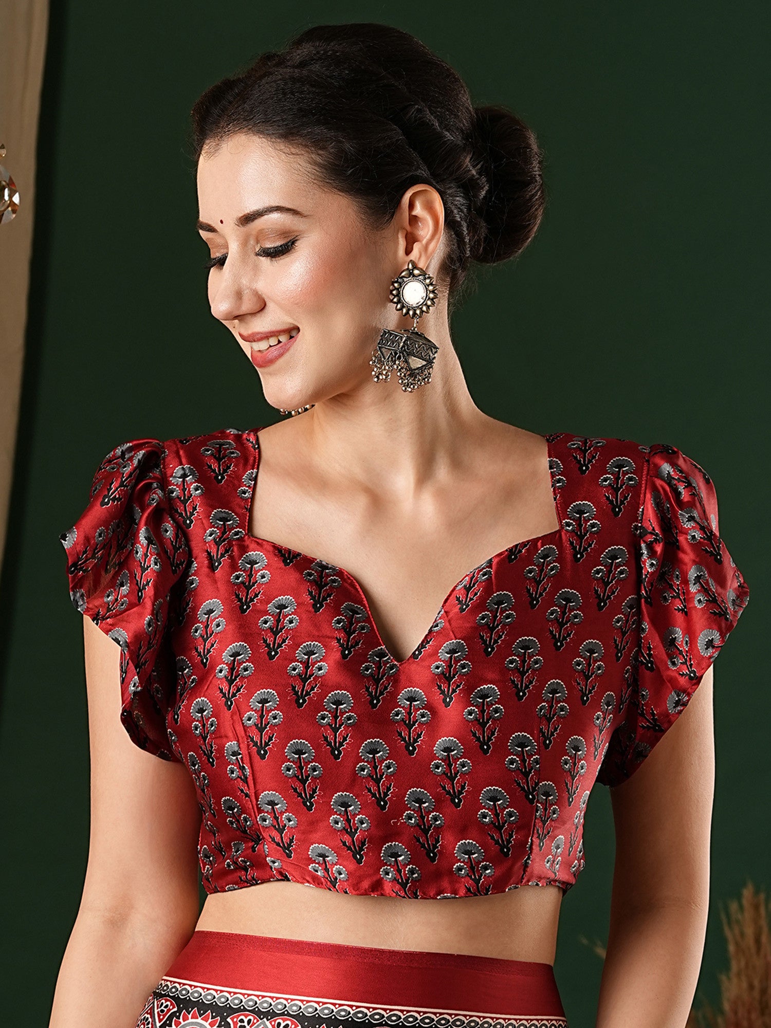 Women's Crepe Red Printed Designer Saree with Blouse Piece