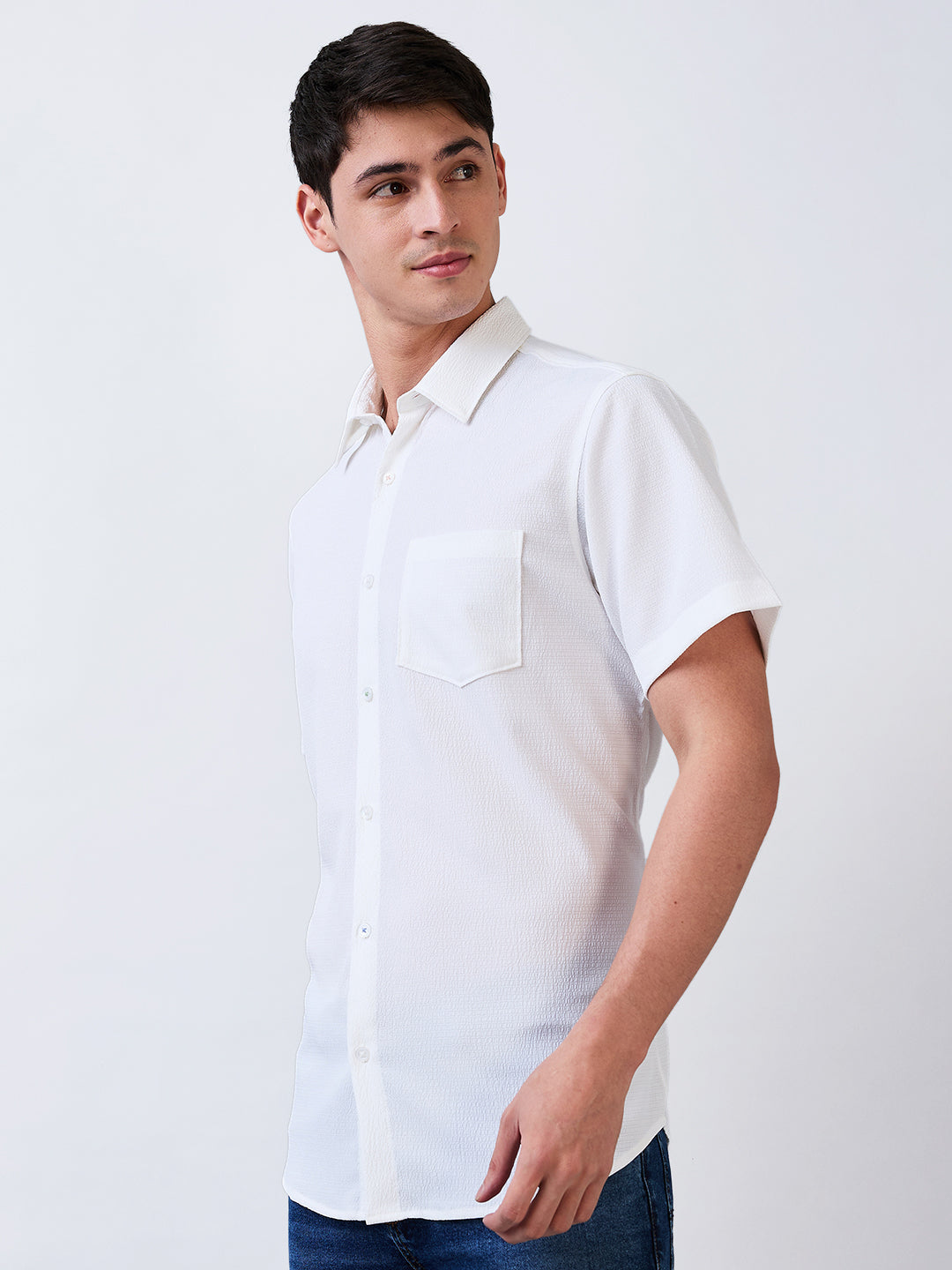Men's White Casual Slim Fit Solid Half Sleeves Shirt