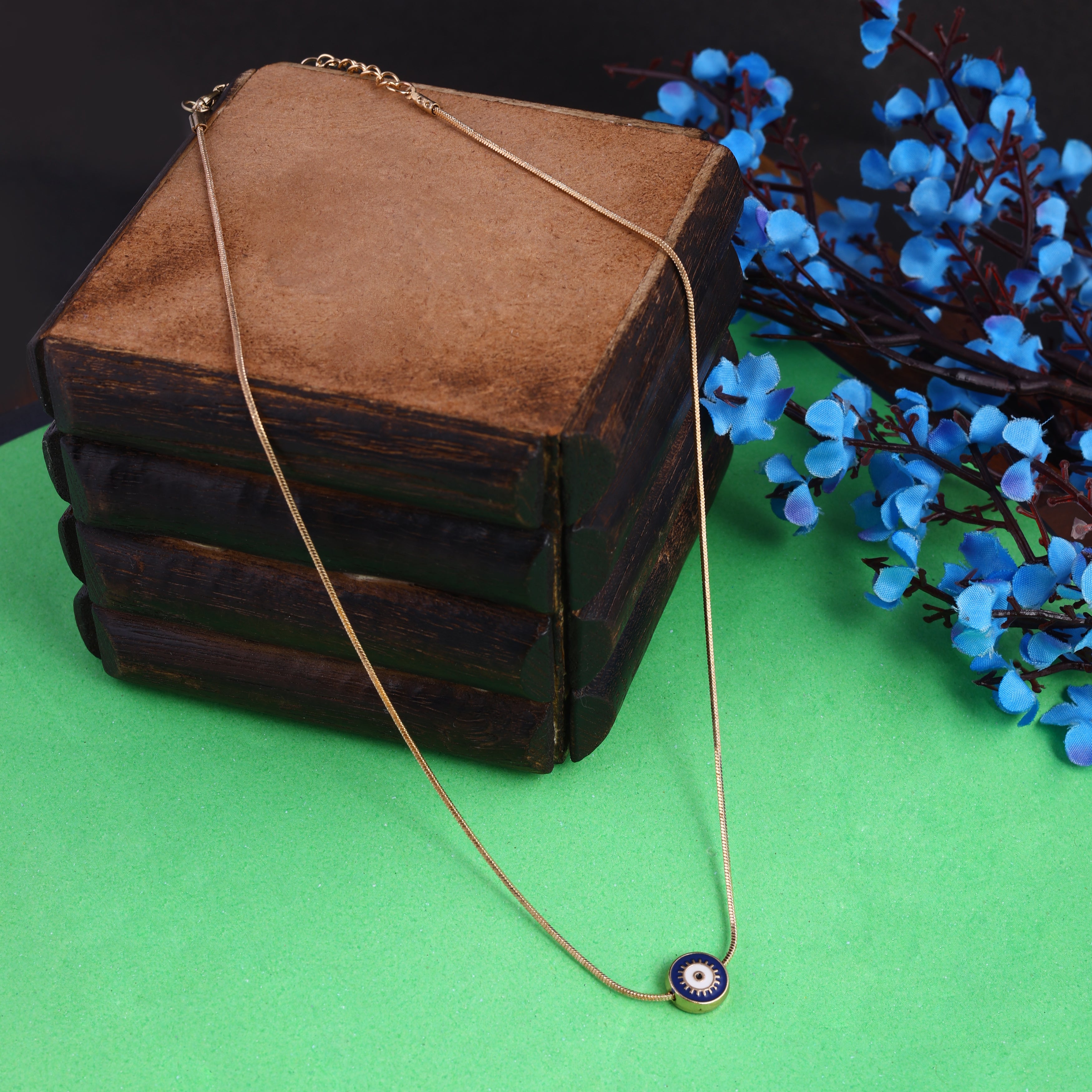 Women's Blue Casual Pendant Chain