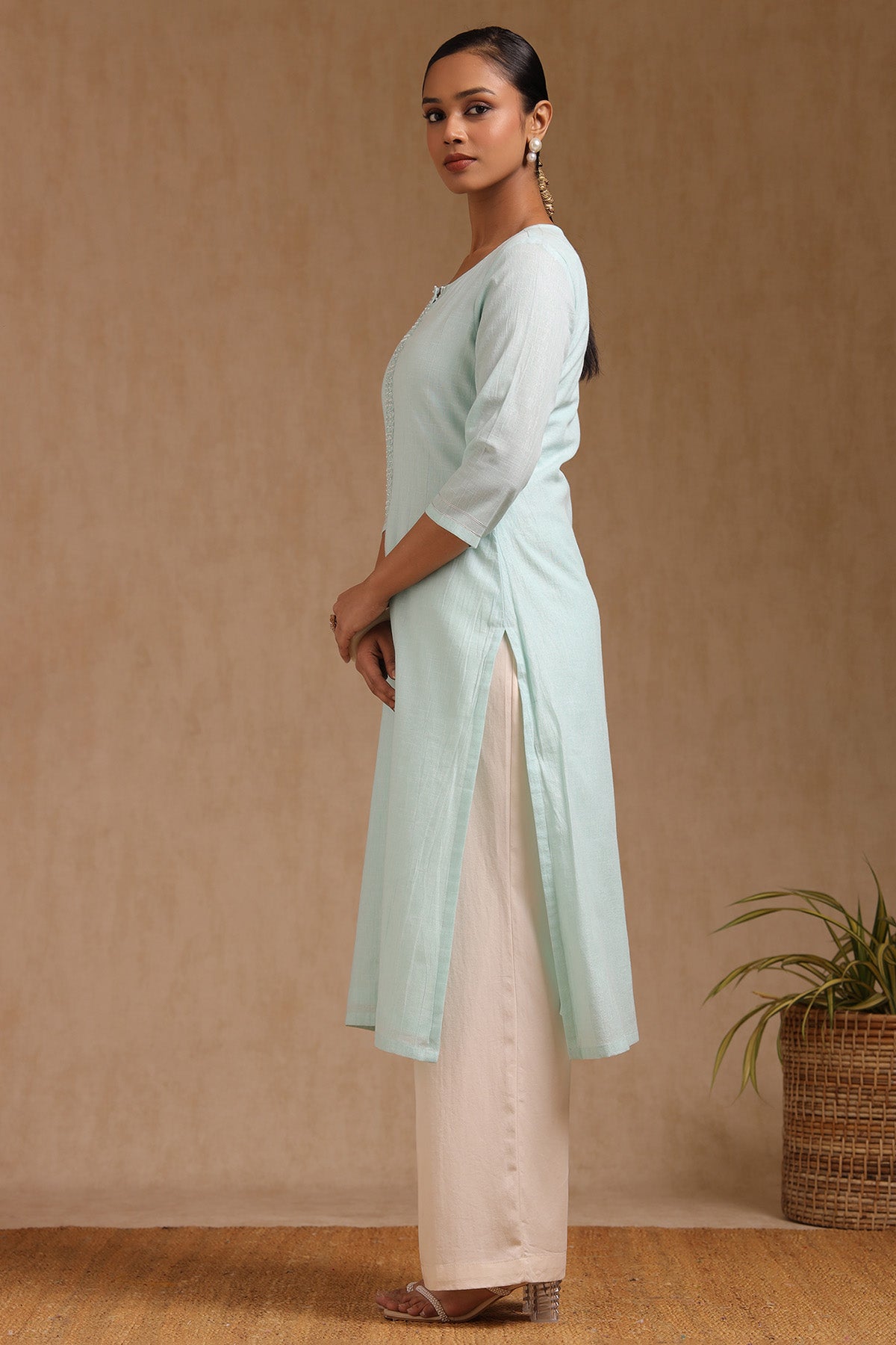Women's Turquoise Blue Cotton Kurta With Beads
