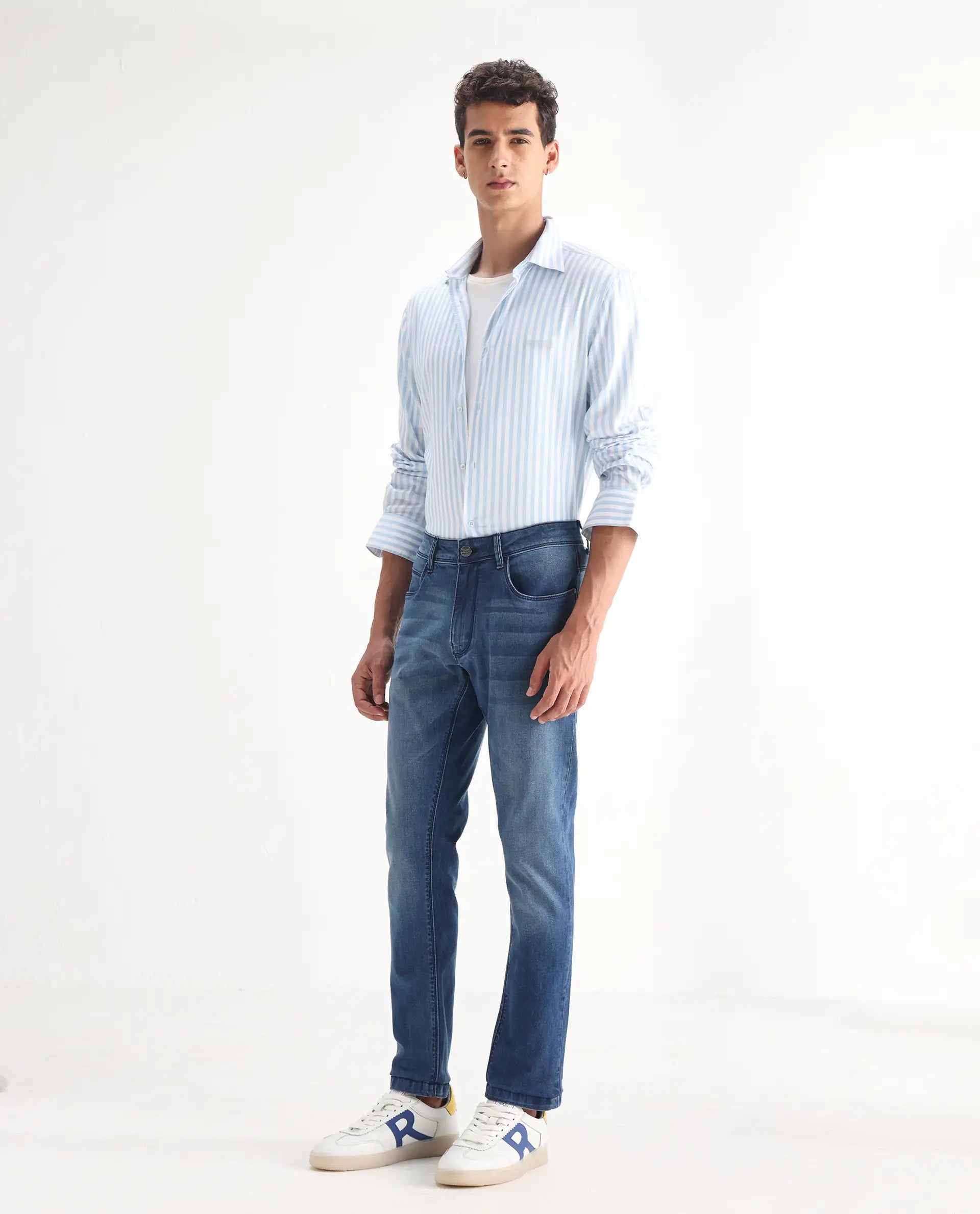 Men's Blue Casual Slim Fit Solid Jeans