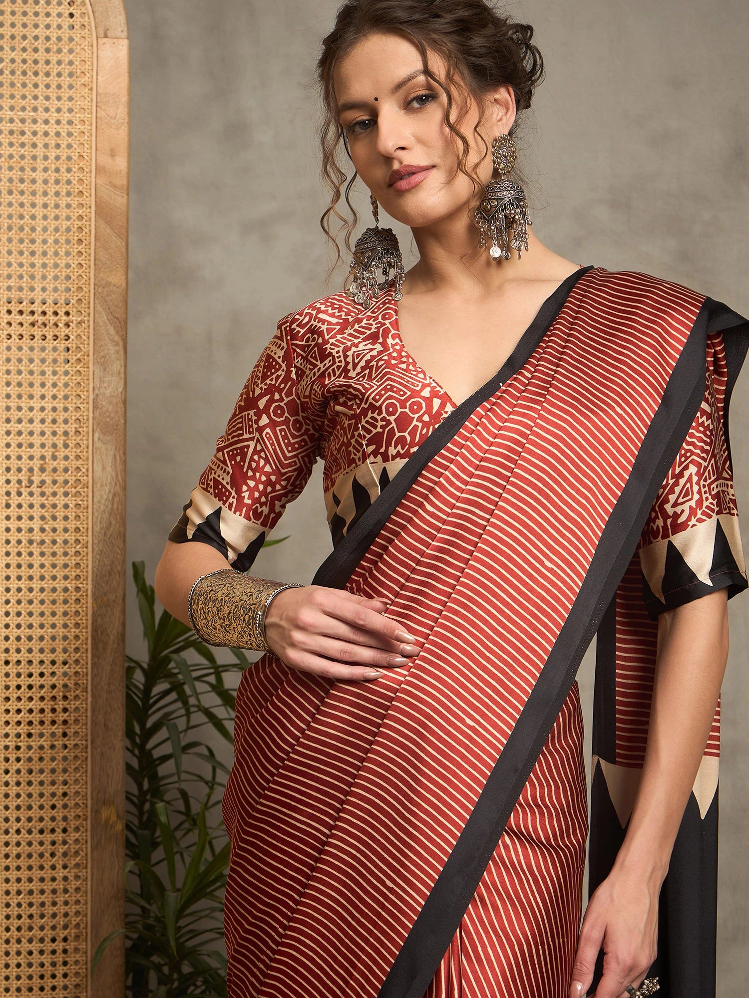 Women's Pure Crepe Red Printed Designer Saree with Blouse Piece