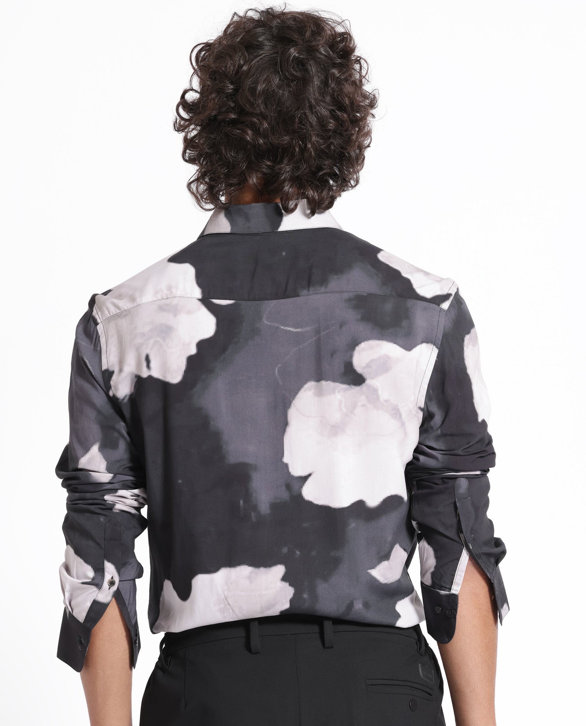 Men's Black Casual Regular Fit Printed Full Sleeves Shirt