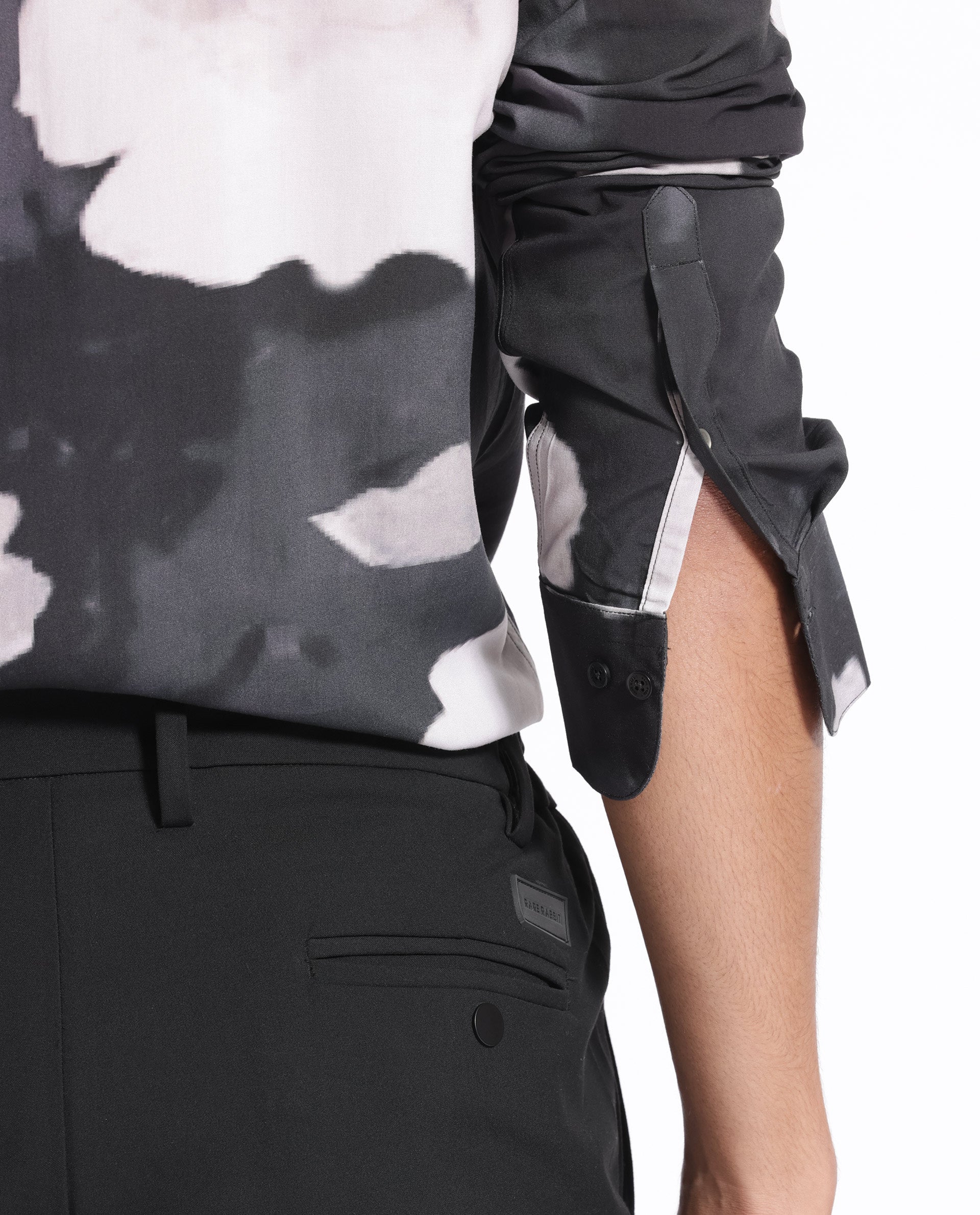 Men's Black Casual Regular Fit Printed Full Sleeves Shirt
