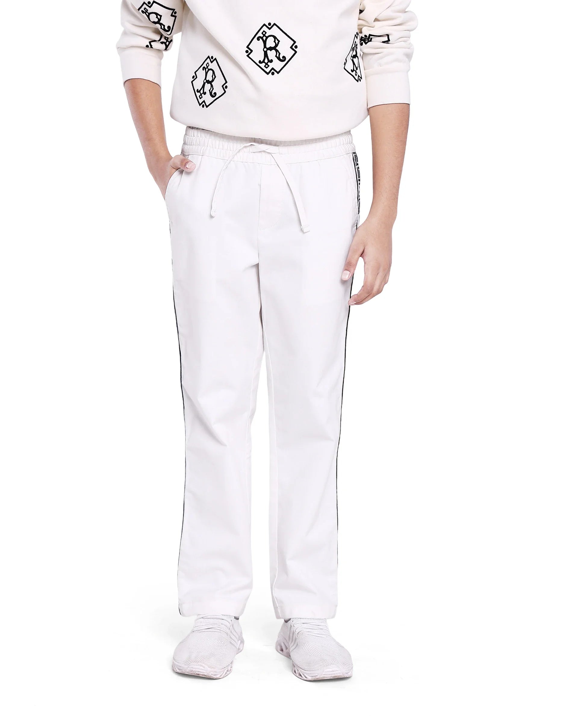 Boys White Casual Regular Fit Solid Trouser