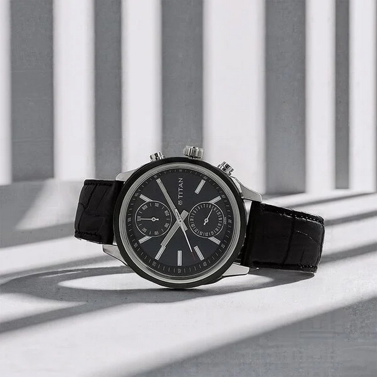 Men's Classique Blue Round Dial Watch - NT1733KL01