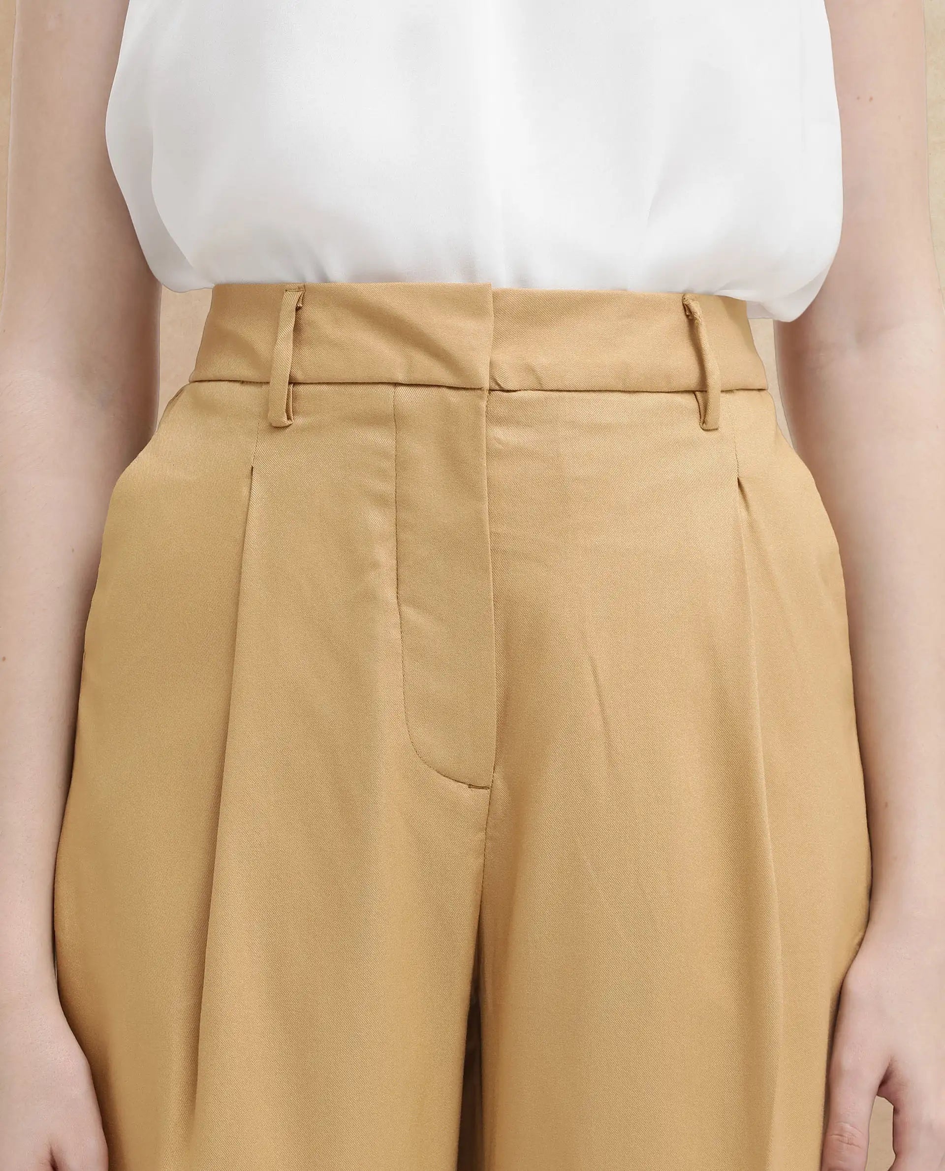 Women's Nuray Beige Cotton Zipper Closure Trouser