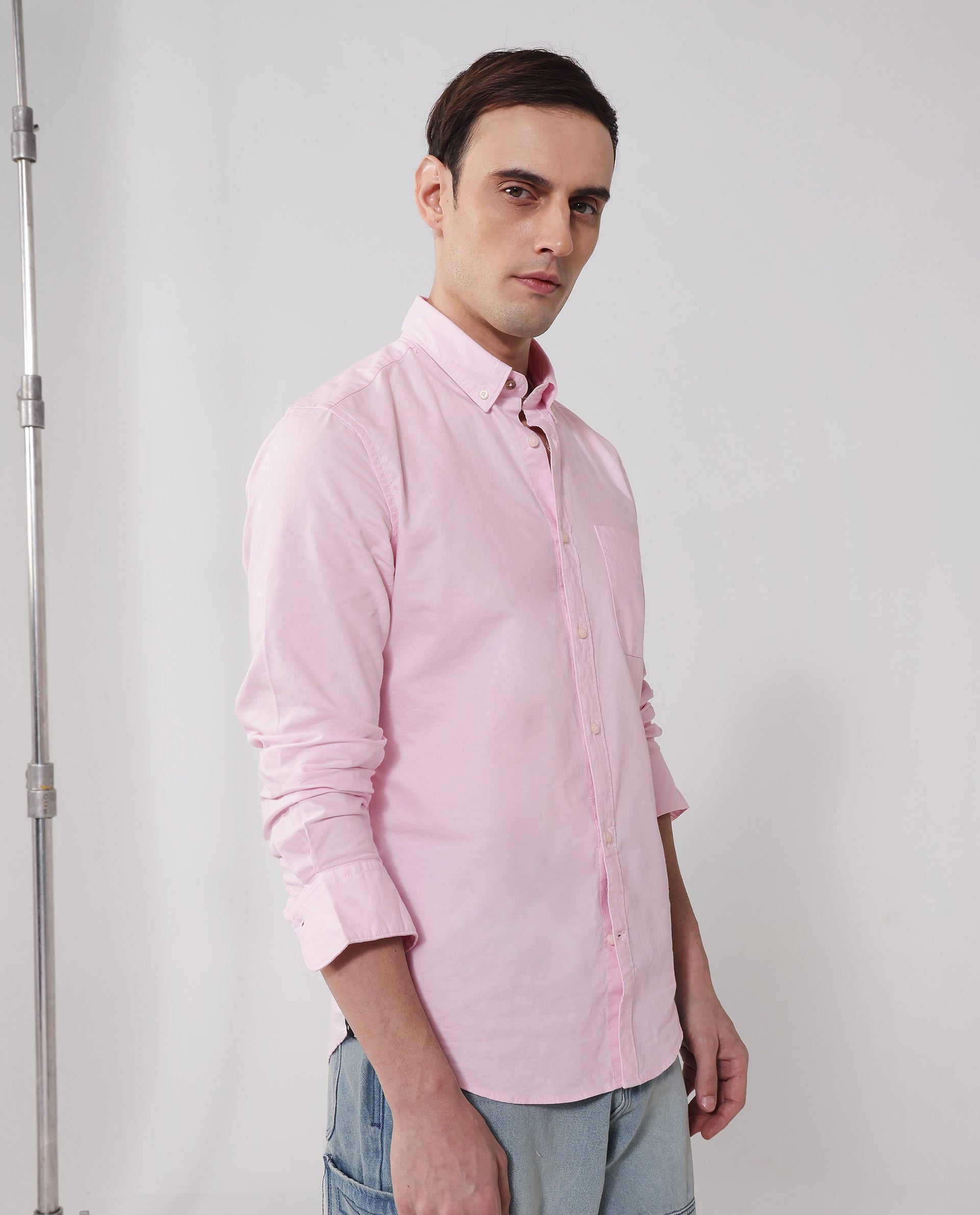 Men's Pink Formal Regular Fit Solid Full Sleeves Shirt