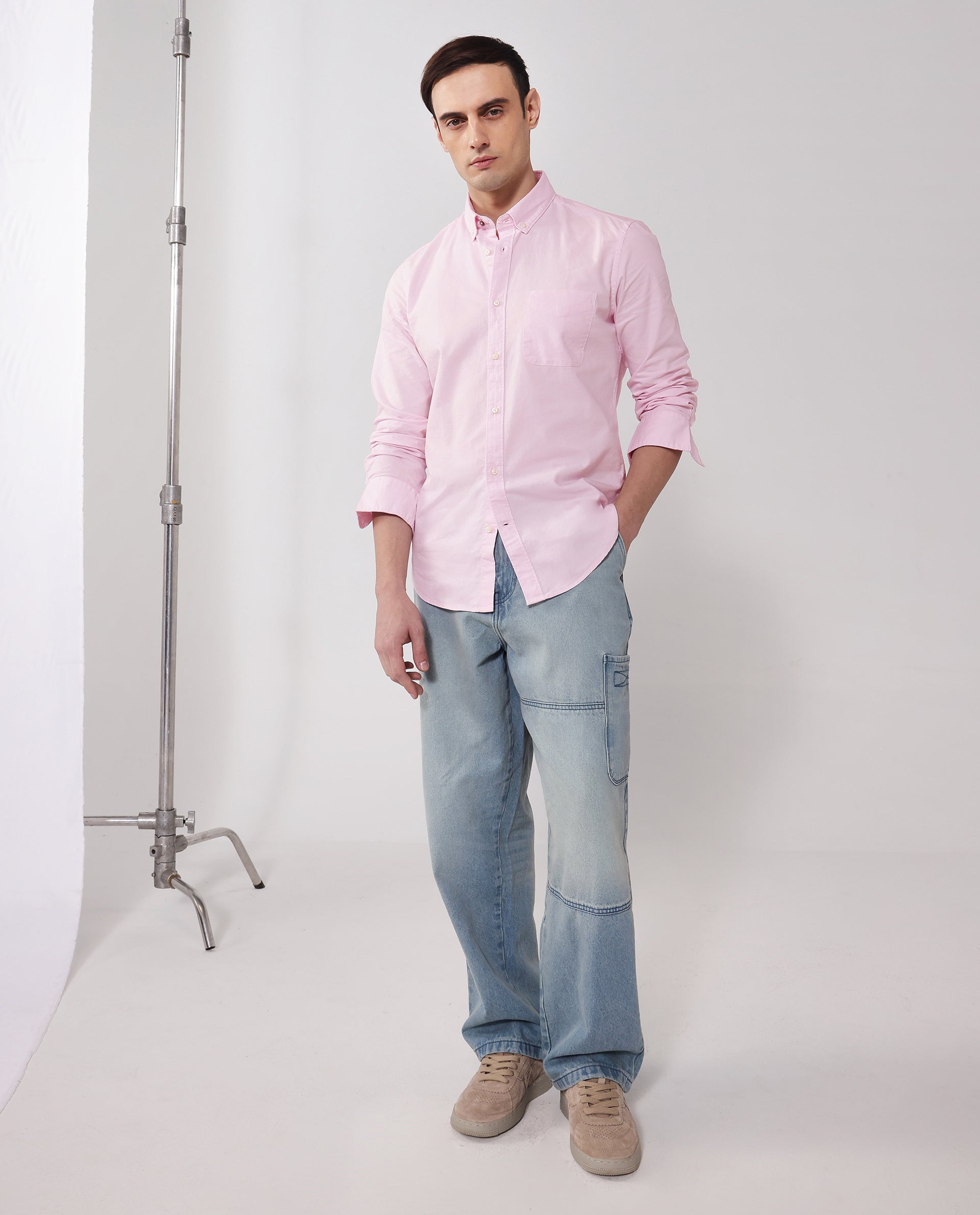 Men's Pink Formal Regular Fit Solid Full Sleeves Shirt
