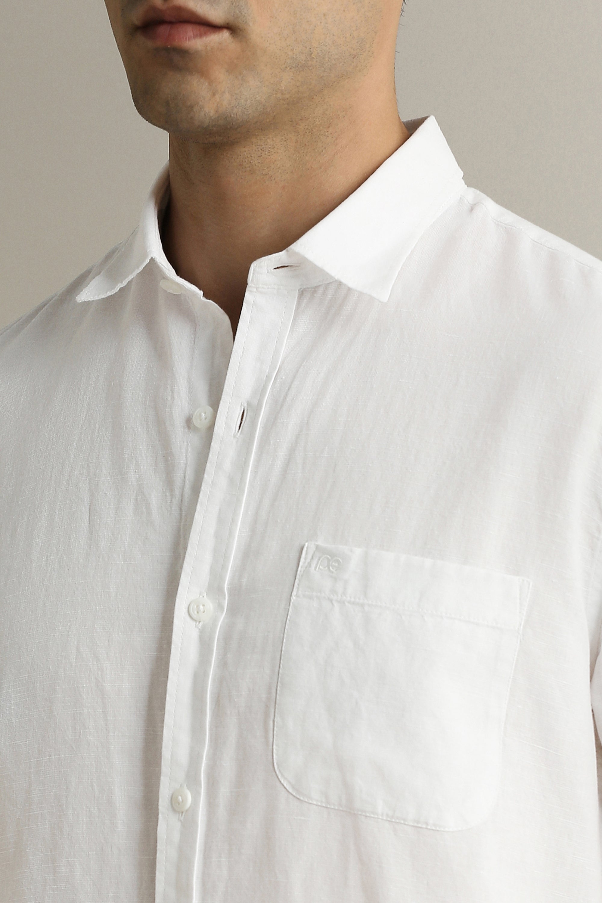 Men's White Casual Full Sleeves Shirt