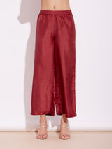 Women's Red Festive Three Quarter Sleeve Regular Sleeve Kurta Set