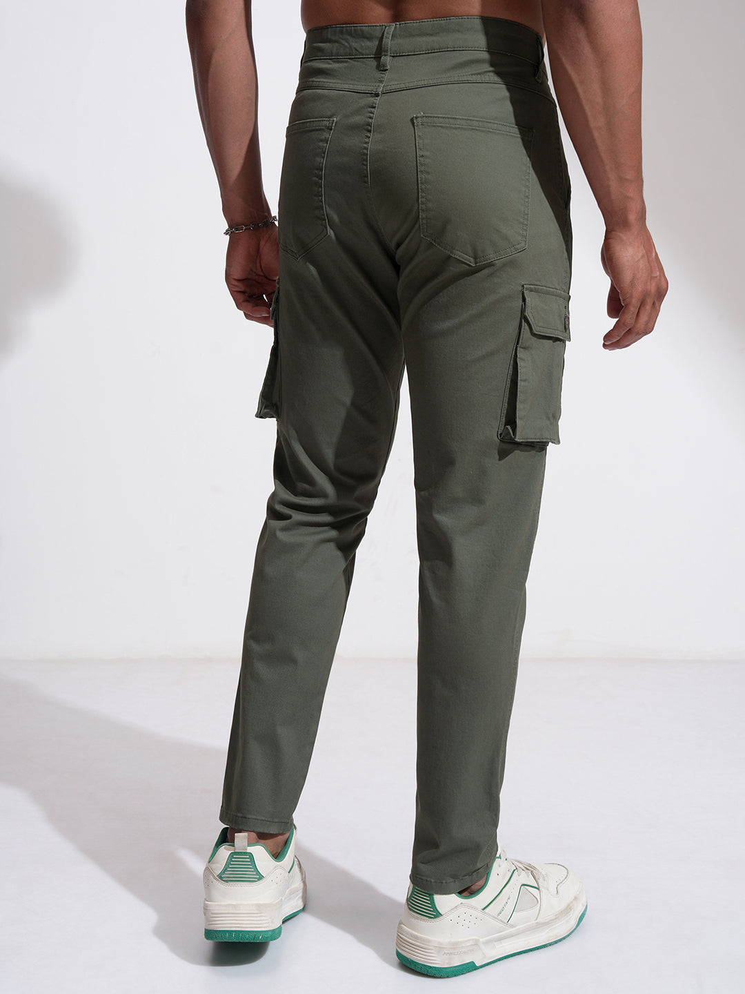 Men's Chimera Slim Fit Mid-Rise Cargos Trouser