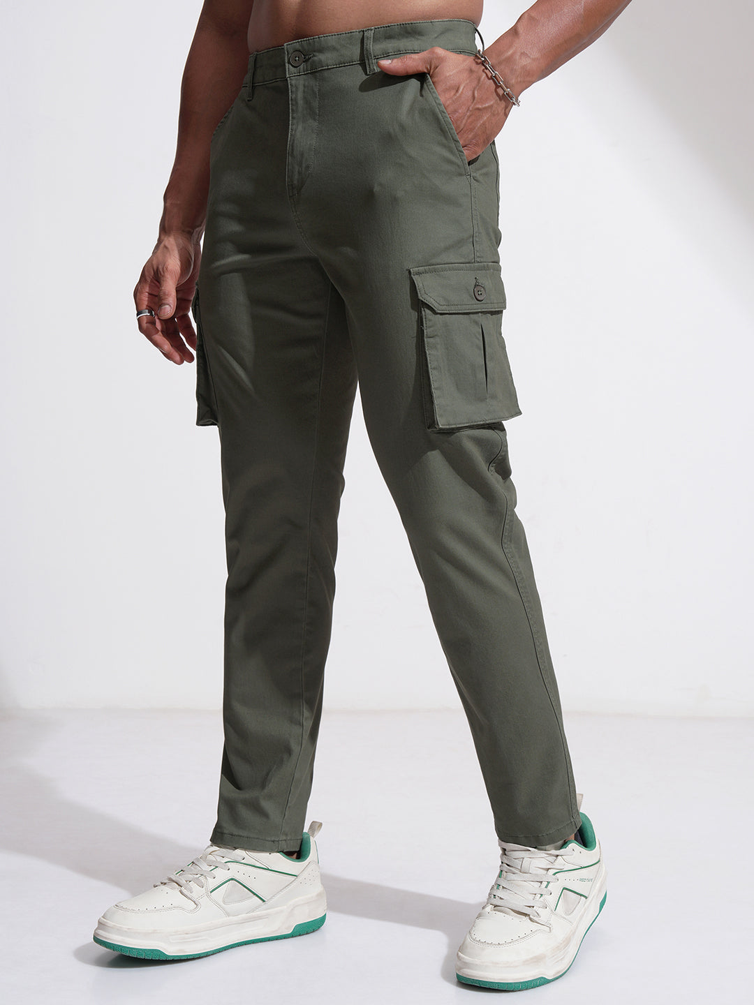 Men's Chimera Slim Fit Mid-Rise Cargos Trouser