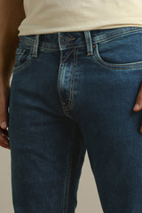 Men's Navy Outdoor Tapered Fit Solid Jeans