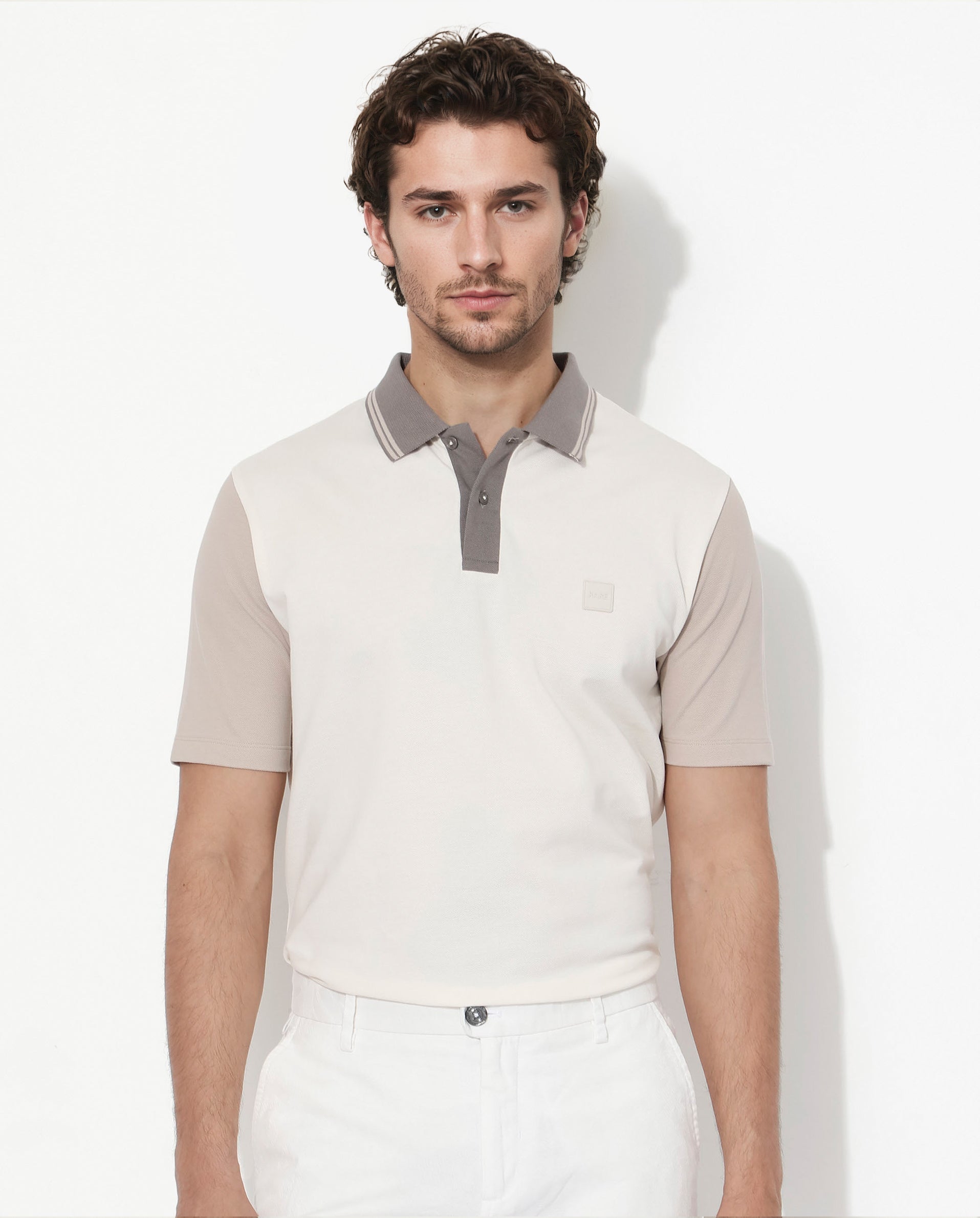 Men's White Casual Regular Fit Solid Half Sleeves Polo Tshirt