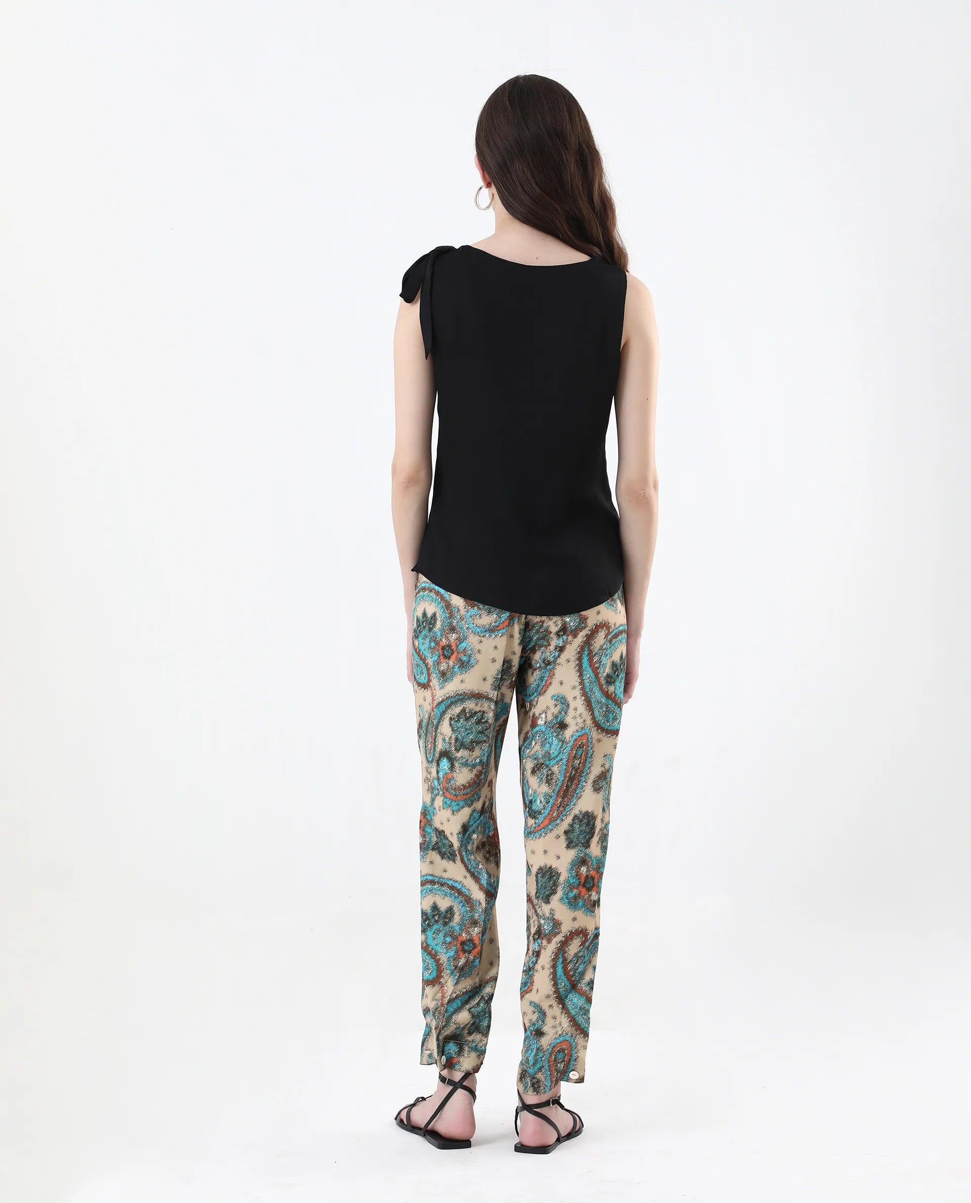 Women's Posrita Multicolor Straight Fit Ankle Length Paisley Print Trouser