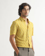 Men's Yellow Casual Regular Fit Printed Half Sleeves Shirt