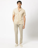 Men's Beige Casual Regular Fit Solid Half Sleeves Shirt