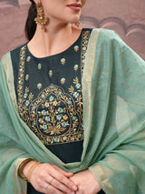 Women's Green Embroidered Straight Kurta With Trouser & Dupatta