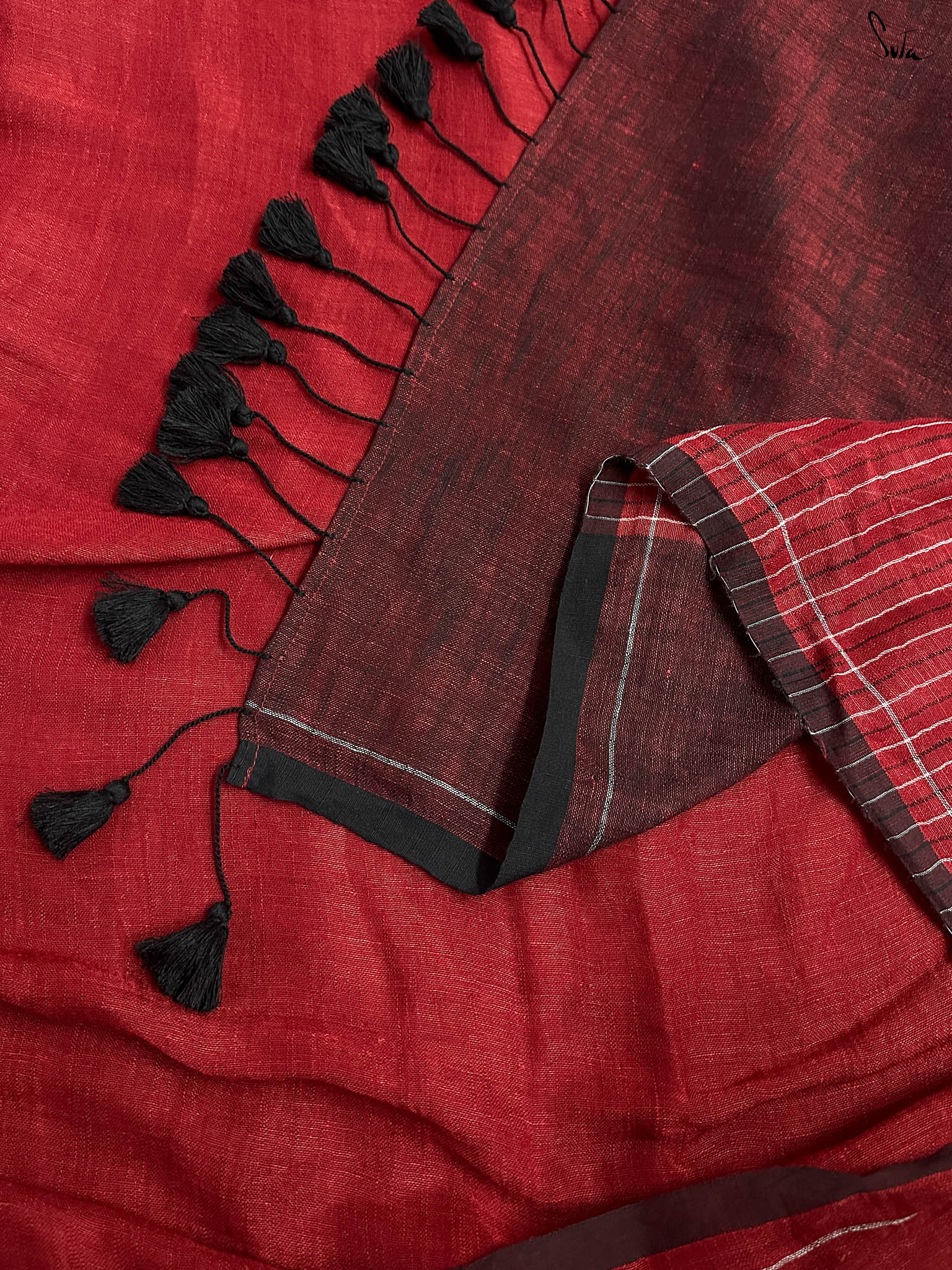 Women's Red Linen Saree