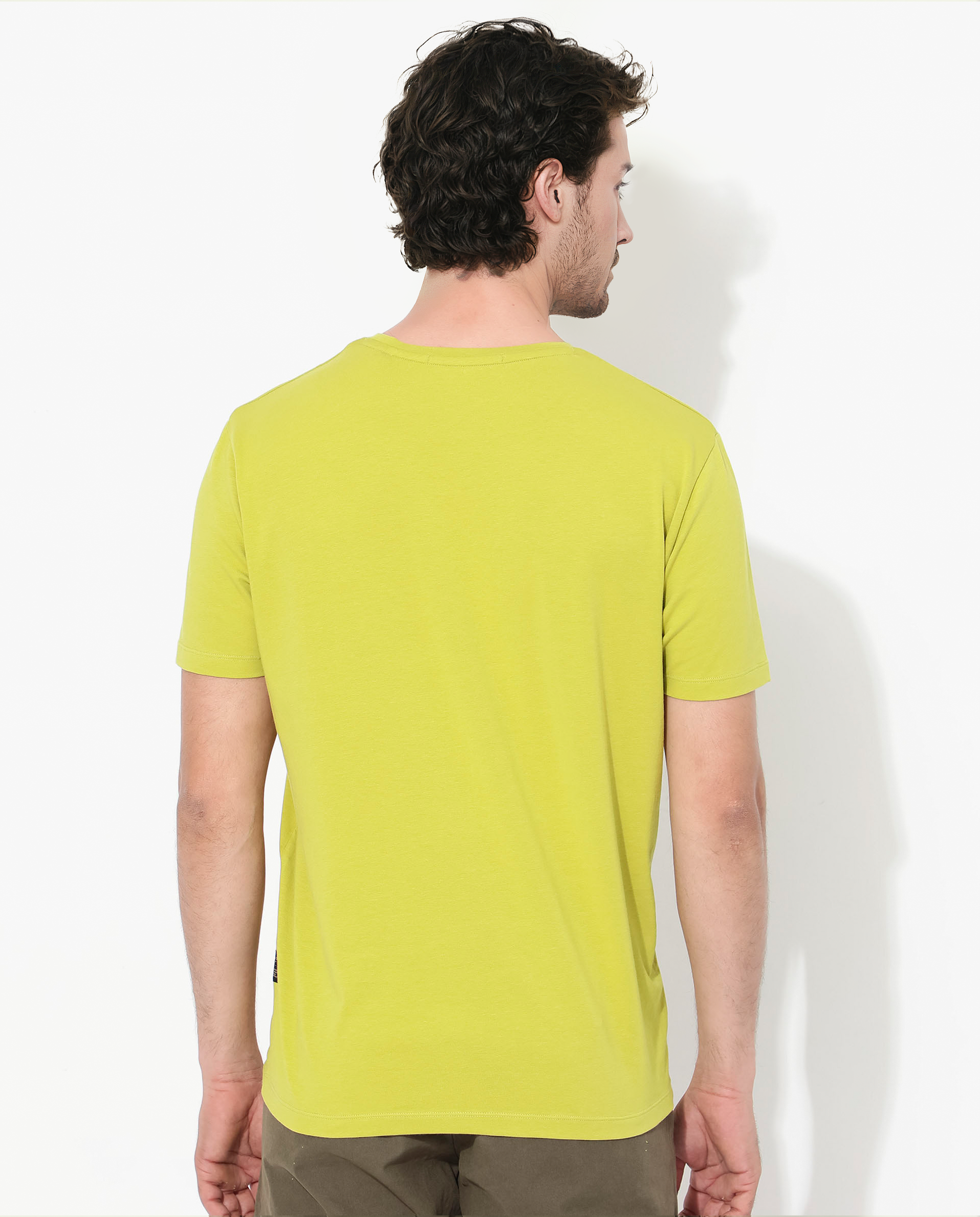 Men's Green Casual Regular Fit Solid Half Sleeves Tshirt