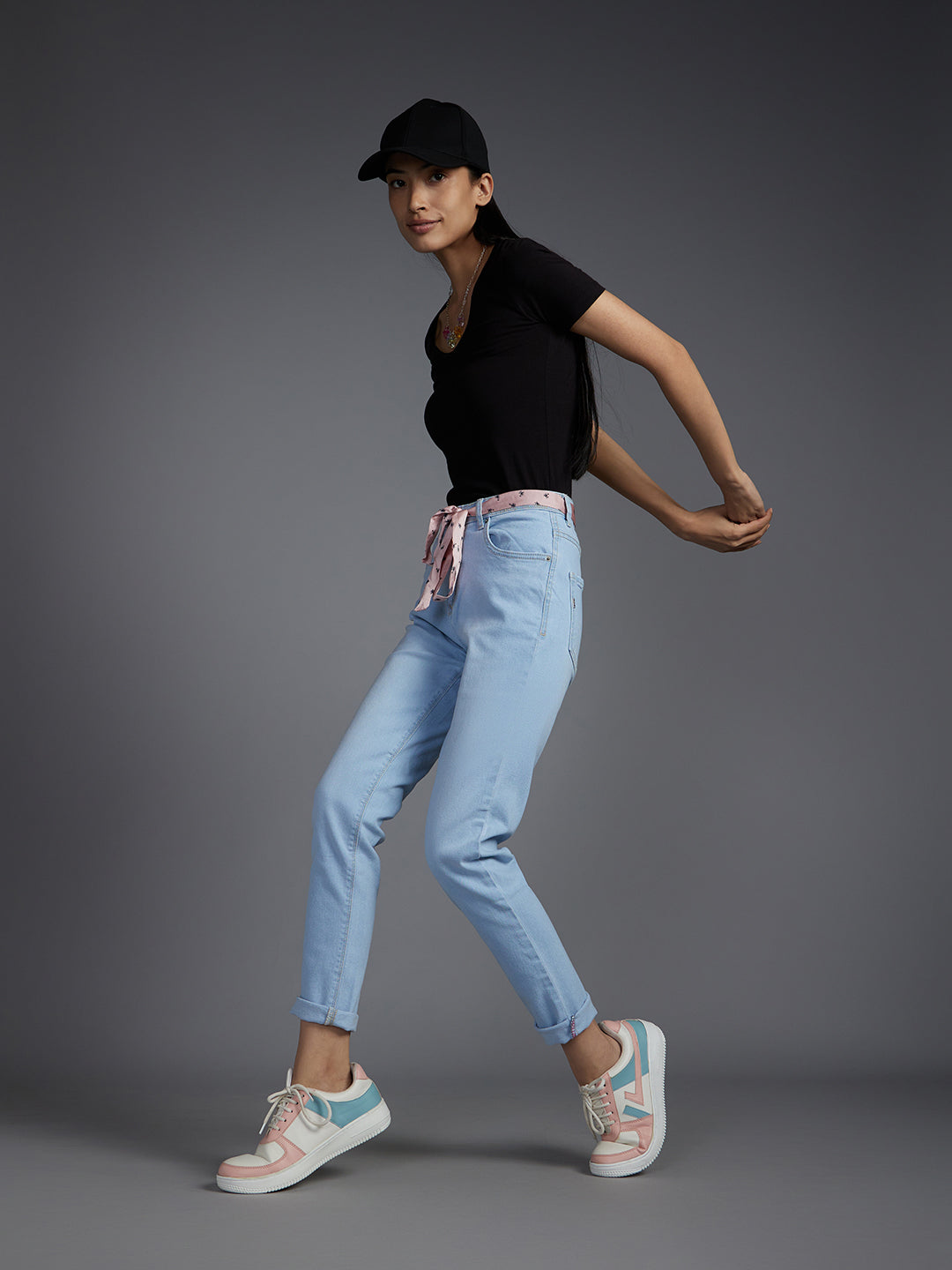 Women's Blue Casual Regular Fit Solid Jeans